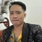 Khách hàng tiến bịp